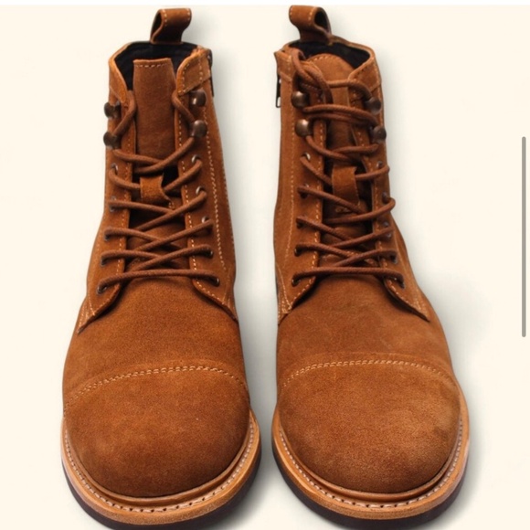 Brand New! Mens Frye Russell Lace-Up Suede Boots w side zipper in tan S-9 - Picture 10 of 13